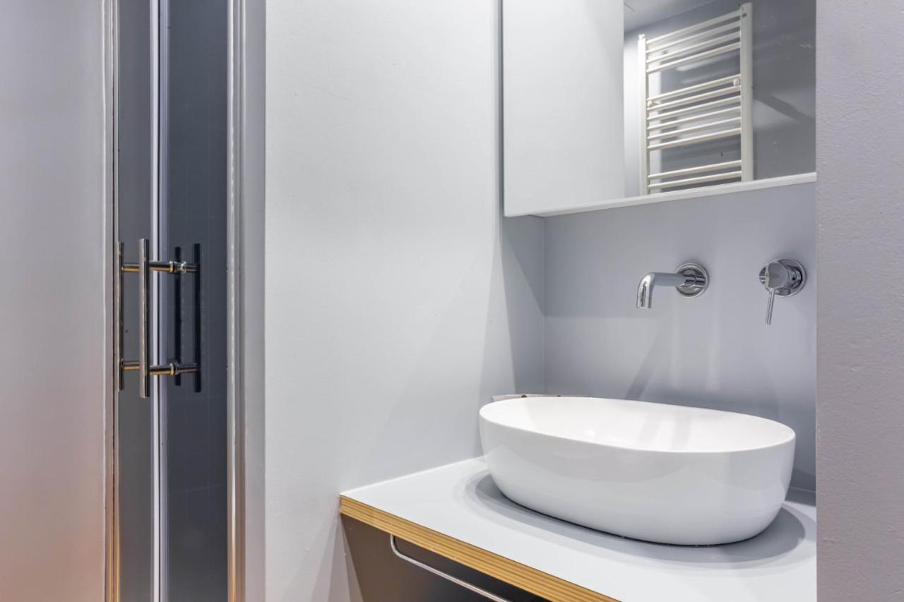 Apartamento Easylife - Accogliente E Moderno Bilocale In Zona Navigli Milán Exterior foto